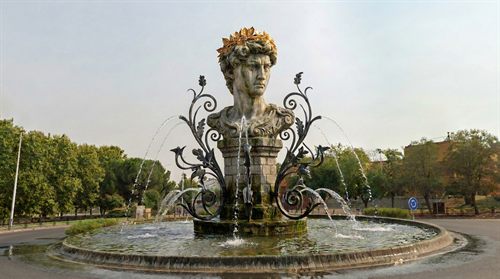 Fuentes y rotondas